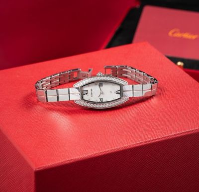 Cartier Tonneau Swiss C1Ct163 Quartz Movemenet 23*30mm Black/White Face Watch